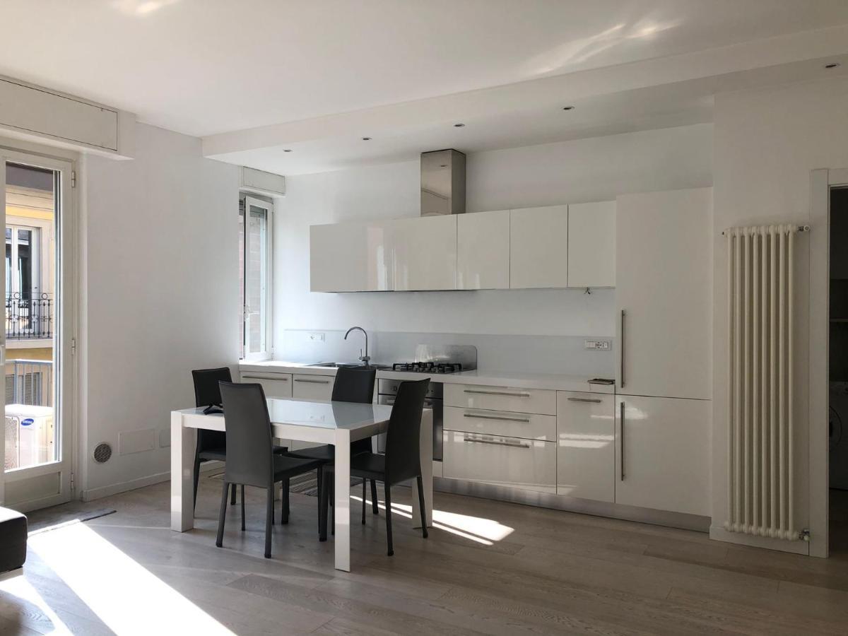 Bright & Spacious Apartment Near Navigli - Ponti Милан Экстерьер фото