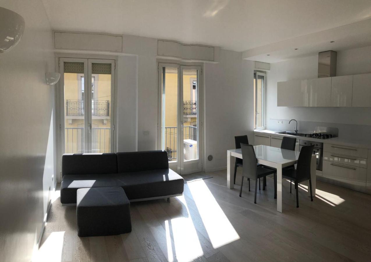 Bright & Spacious Apartment Near Navigli - Ponti Милан Экстерьер фото